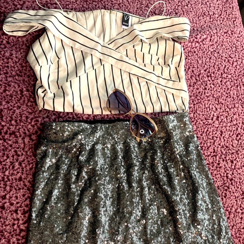 Adorable crop top and sequin skirt✨